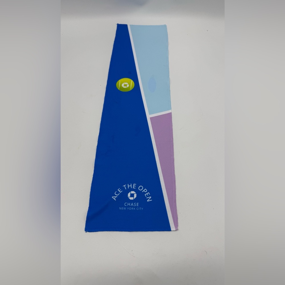 US OPEN CHASE COOLING TOWEL  21.5”